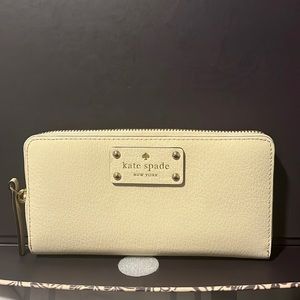 NWT Porcelain Kate Spade Wallet